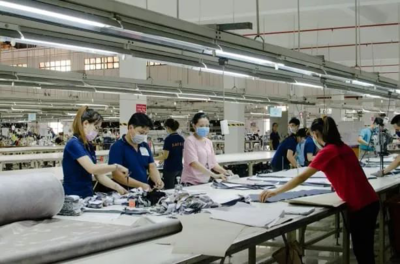 世界上最干净的牛仔服装工厂,竟然不是中国的! 越南人笑了.